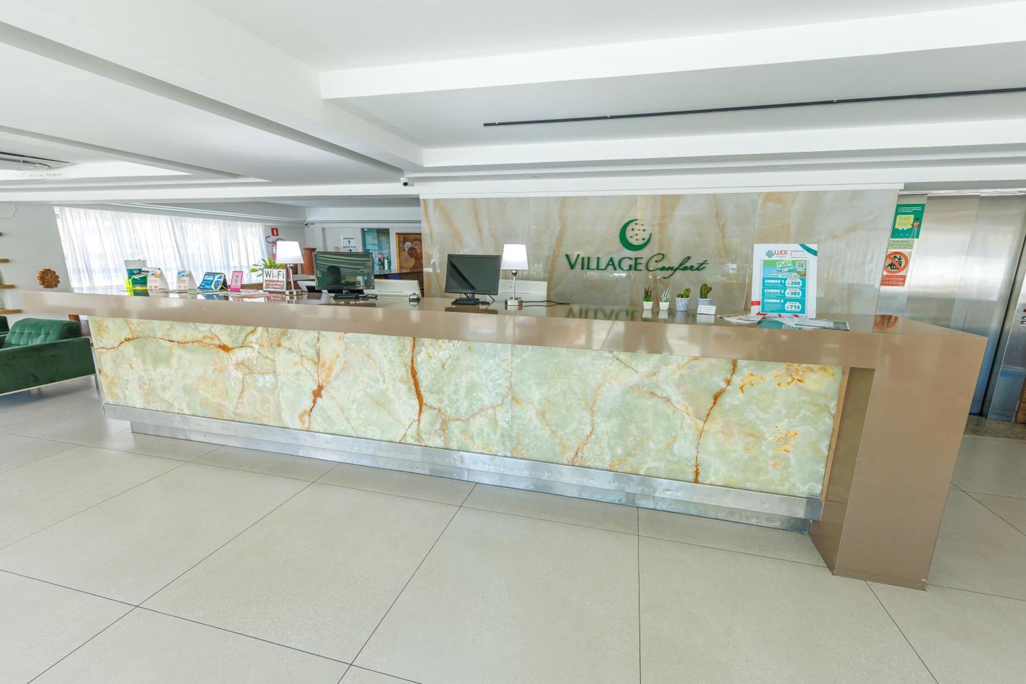 Hotel Village Confort 3*
